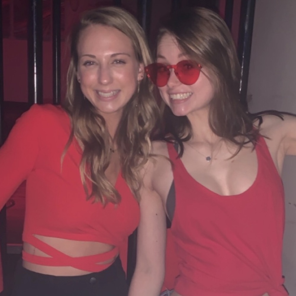 Red long sleeve cropped top w tie